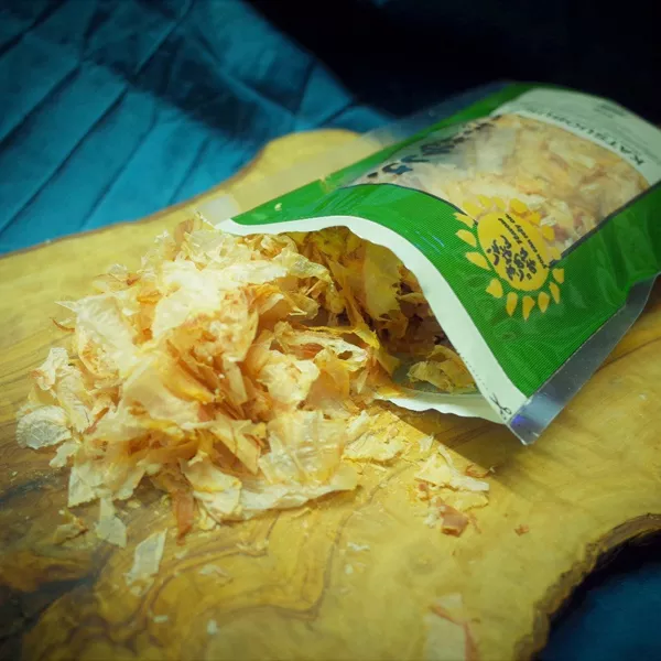 Wadakyu Katsuobushi fiocchi di tonnetto striato essiccati e affumicati 40g