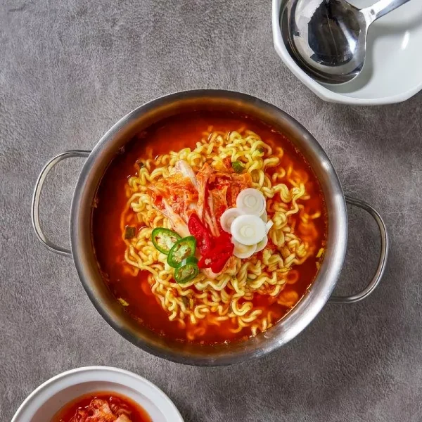 ottogi kimchi ramen 120g